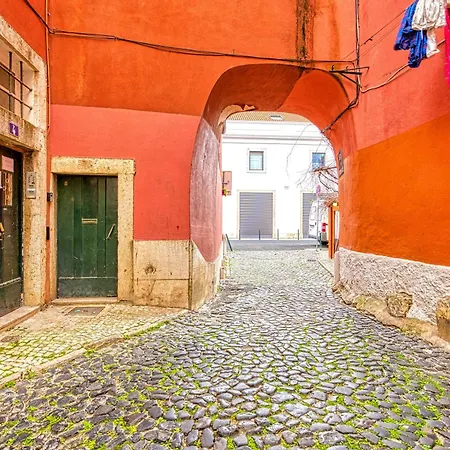 Апартаменты Porta Da Muralha De 1375 *