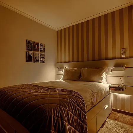 Porta Da Muralha De 1375 Appartamento *