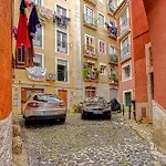 Porta Da Muralha De 1375 * リスボン