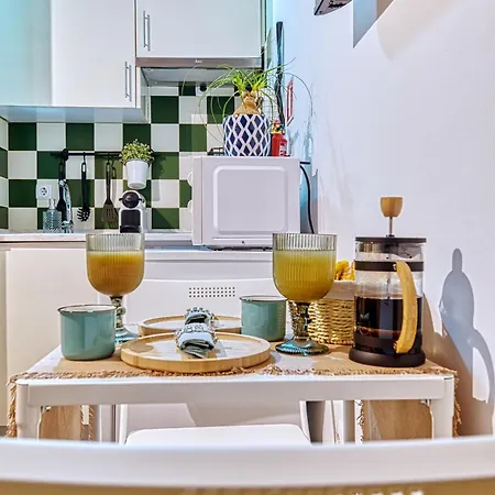 Porta Da Muralha De 1375 * ליסבון